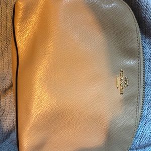 Makeup bag